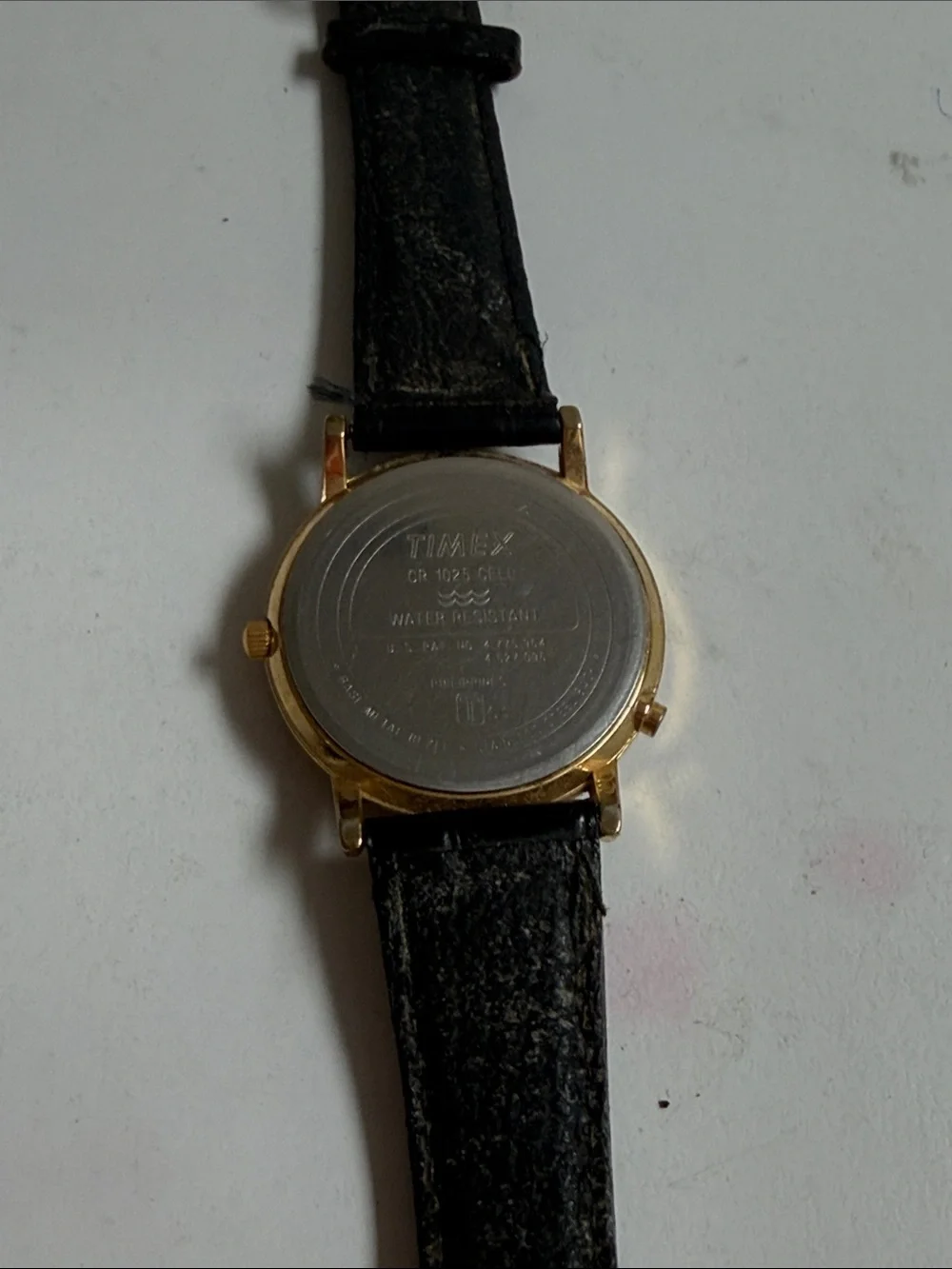 Vintage Timex Men's indiglo Watch Black Strap Gold Case White Dial needs battery